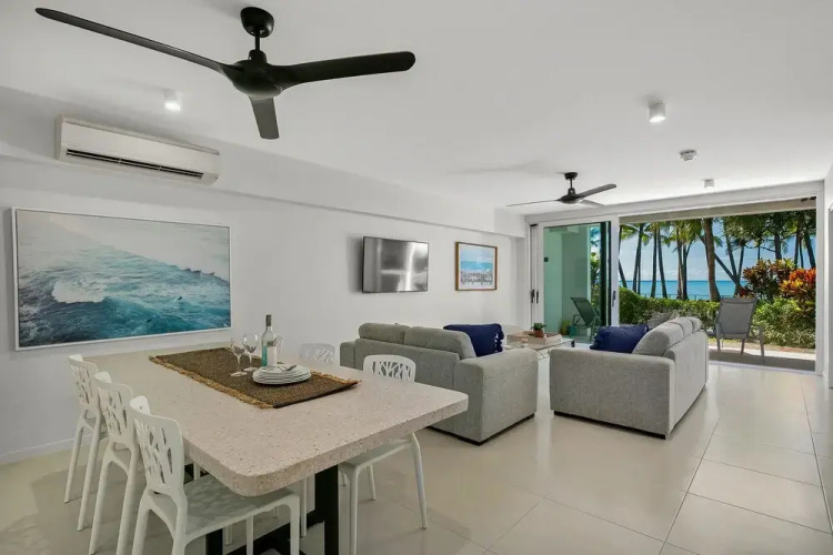 Ground-floor Absolute Beachfront Luxury — фото 5