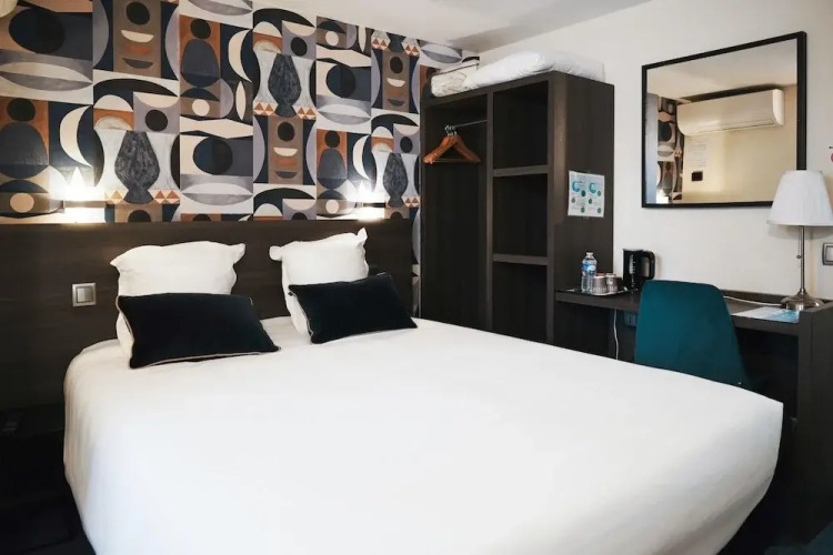 Brit Hotel Confort Orly Morangis