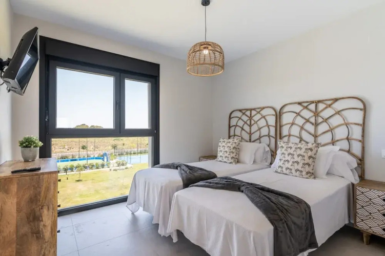 Spacious Isla Canela Getaway — фото 4