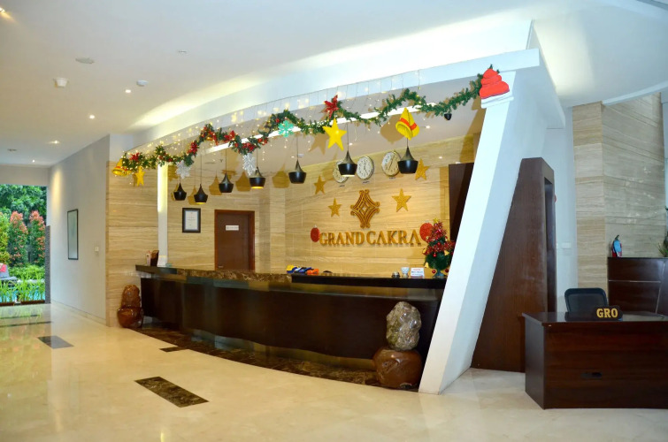 Grand Cakra Hotel — фото 2