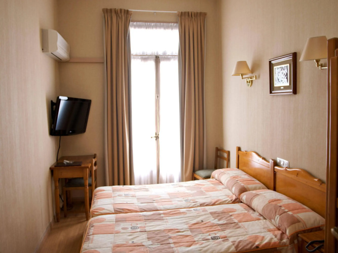 Hostal Andorra — фото 2