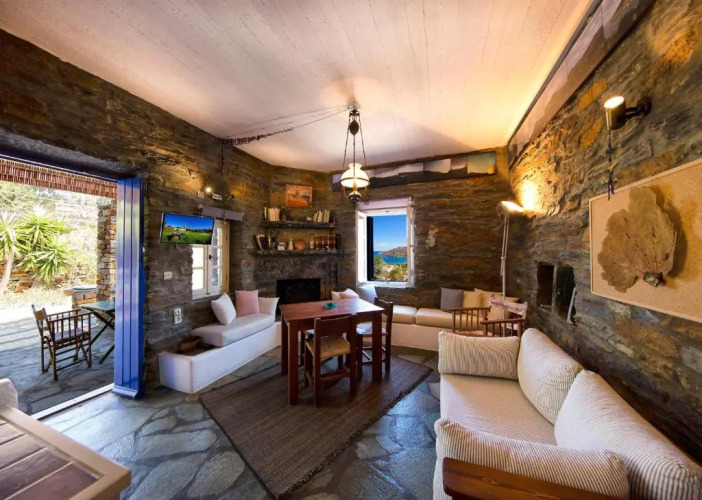 Stone house with a magical view — фото 4