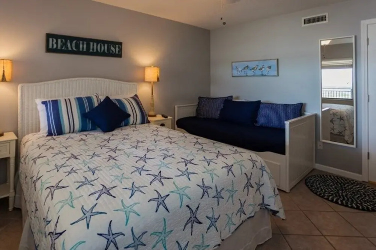 Windjammer Oceanfront Condominiums — фото 3