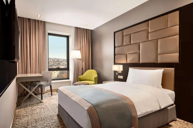 Фотография номера гостиницы Wyndham Grand Tbilisi