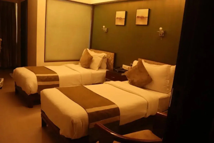 Kyriad Hotel Indore — фото 5