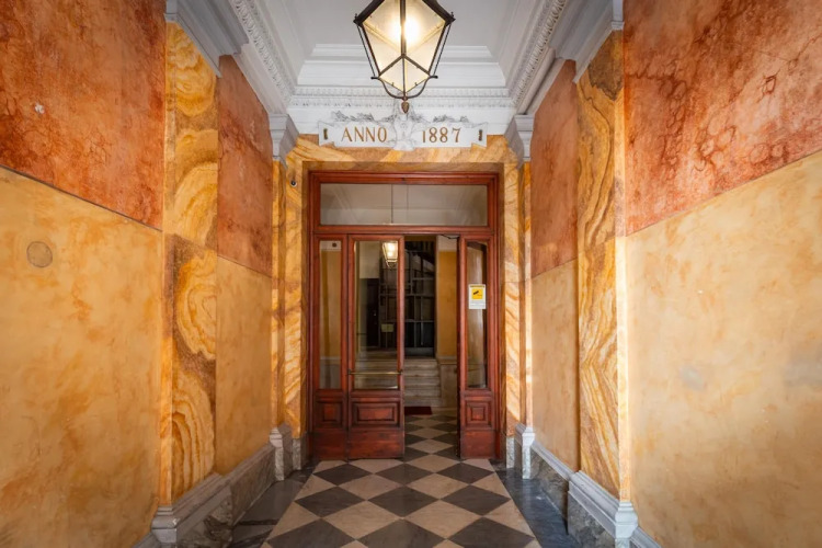 Cavour LR Collection