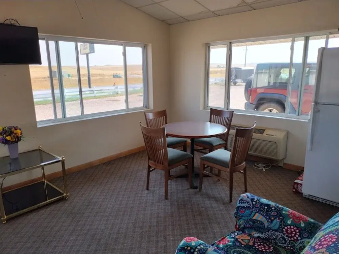 First Interstate Inn — фото 4