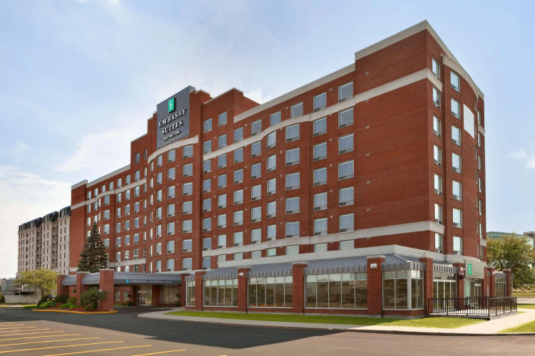 Embassy Suites by Hilton Montreal Airport