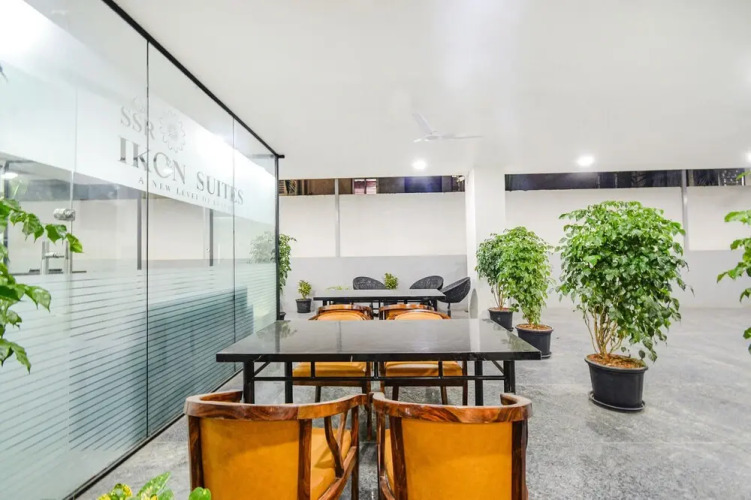 Fabhotel Ssr Ikon Suites