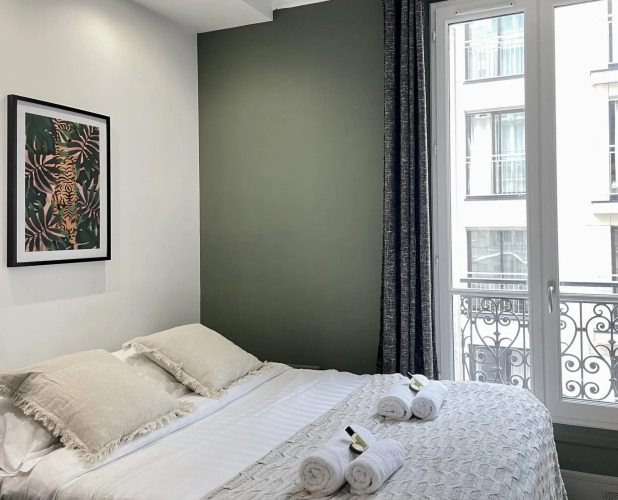1594B - Eiffel Tower - Superb apartment — фото 2