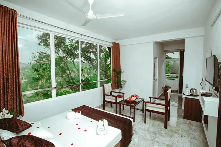 The New Munnar Summer Castle — фото 3