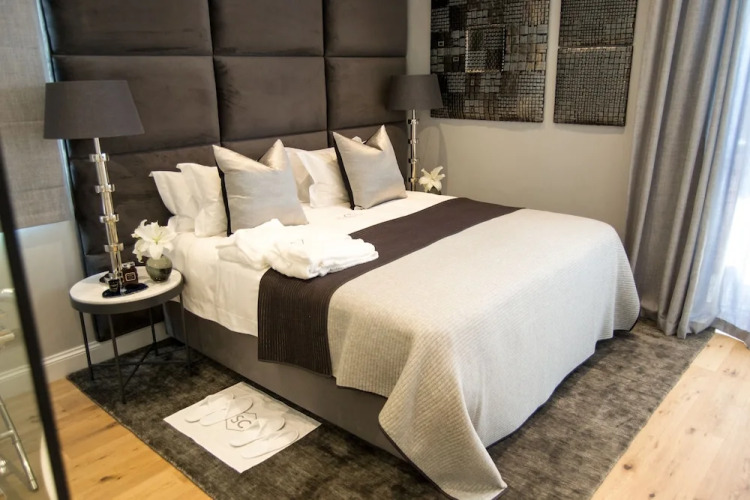 Seacliff Apartments