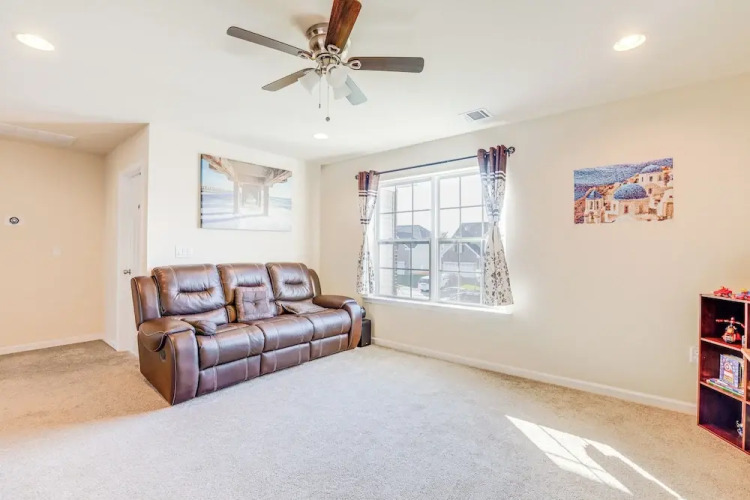 Spacious Ewing Township Home: Home Gym & Deck! — фото 5