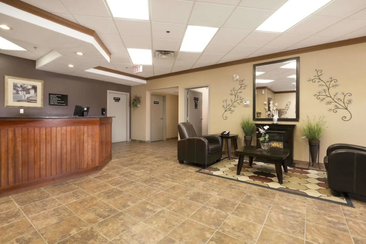 Super 8 Drayton Valley — фото 2