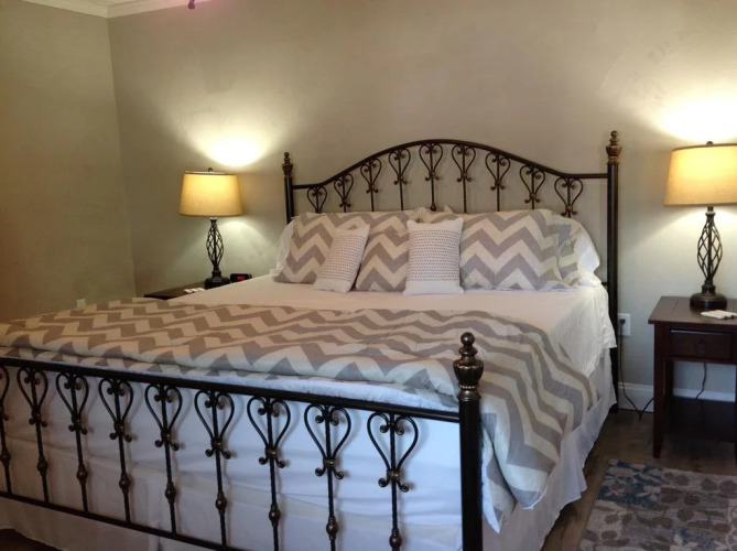 Strictly Moose Luxury Vacation Suites — фото 5