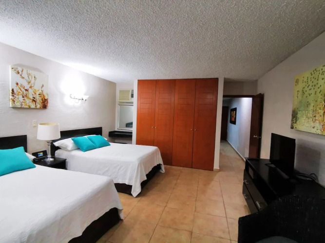 Brisas Beachfront Studios In Hotel Zone — фото 2