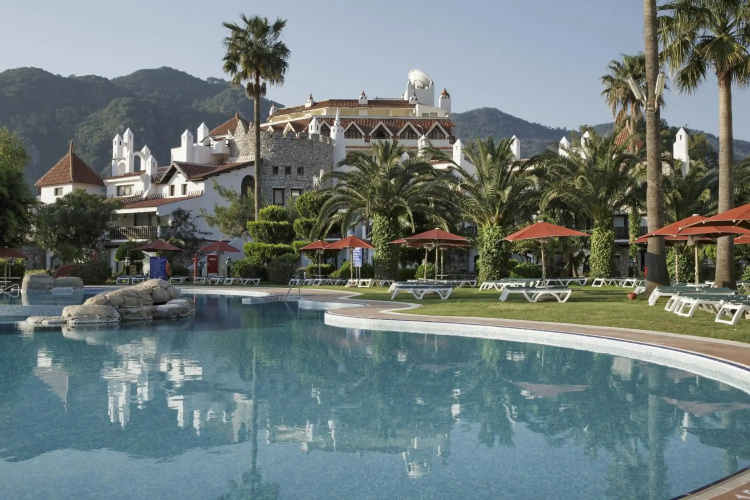 Marti Resort Hotel