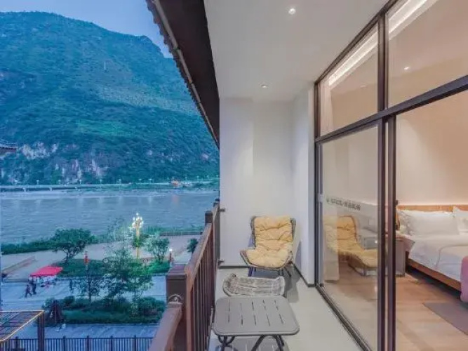 Nujiang Memory Riverview Hotel — фото 3