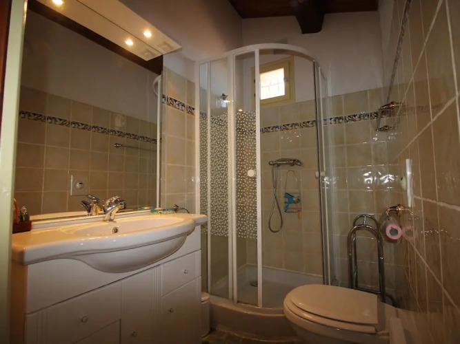 Spacious Villa at Saint-raphael With Jacuzzi — фото 2