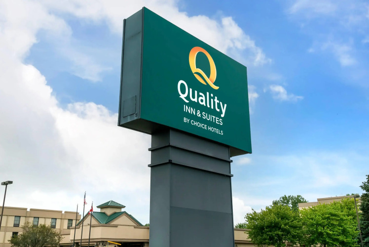 Quality Inn & Suites Monroe