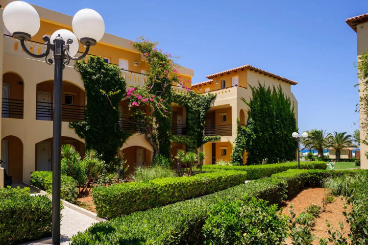Vantaris Luxury Beach Resort