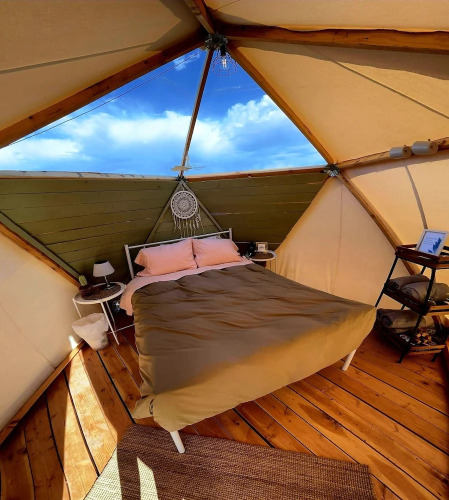Raptor Ranch Glamping — фото 3