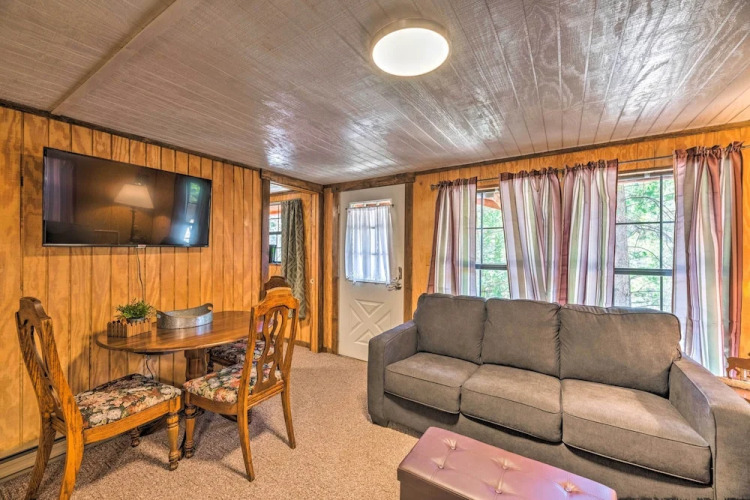 Pet-friendly Cloudcroft Cabin w/ Forest Views! — фото 4