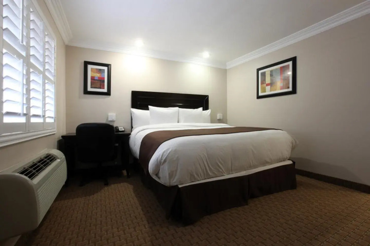 Raincross Hotel — фото 3