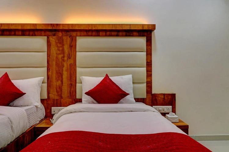 Sun Inn Residency Rabale