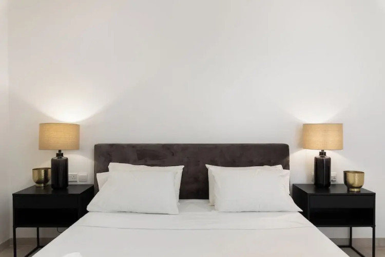 Stylish 1BR APT with Terrace — фото 3