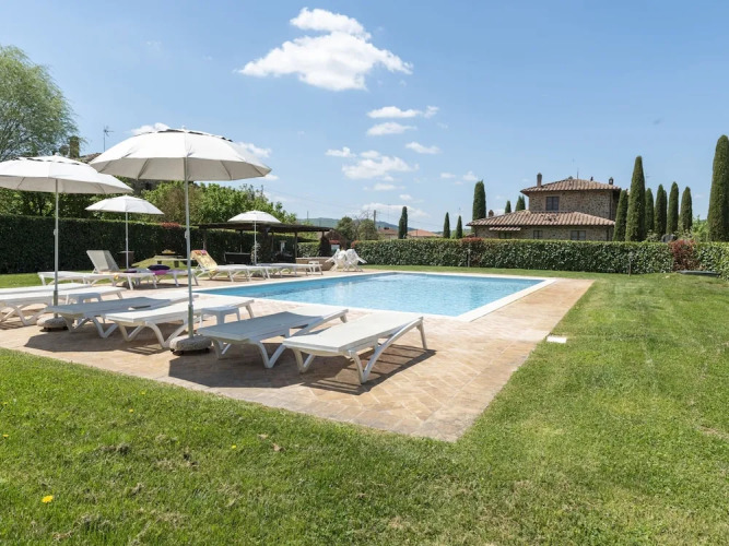 Rustic Retreat With Pool — фото 5