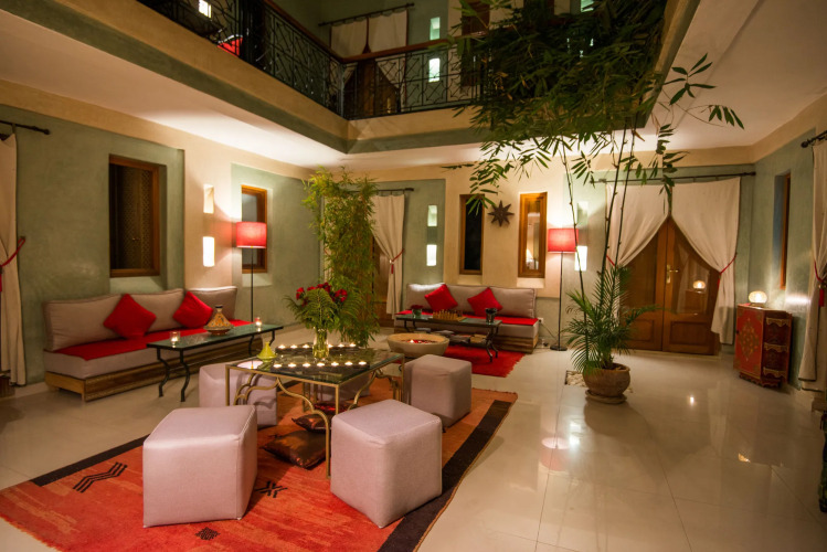 Riad l'heure D'été