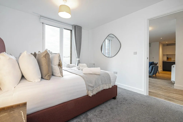 Central Two Bedroom Flat — фото 3