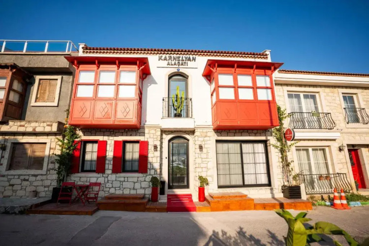 Karnelyan Alaçatı