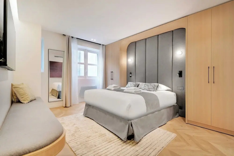 Spacious Flat - 4 Br/10p - Madeleine — фото 4