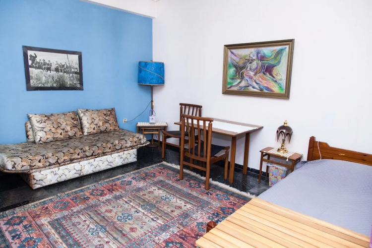Elegant  Spacious Marousi Apt — фото 3