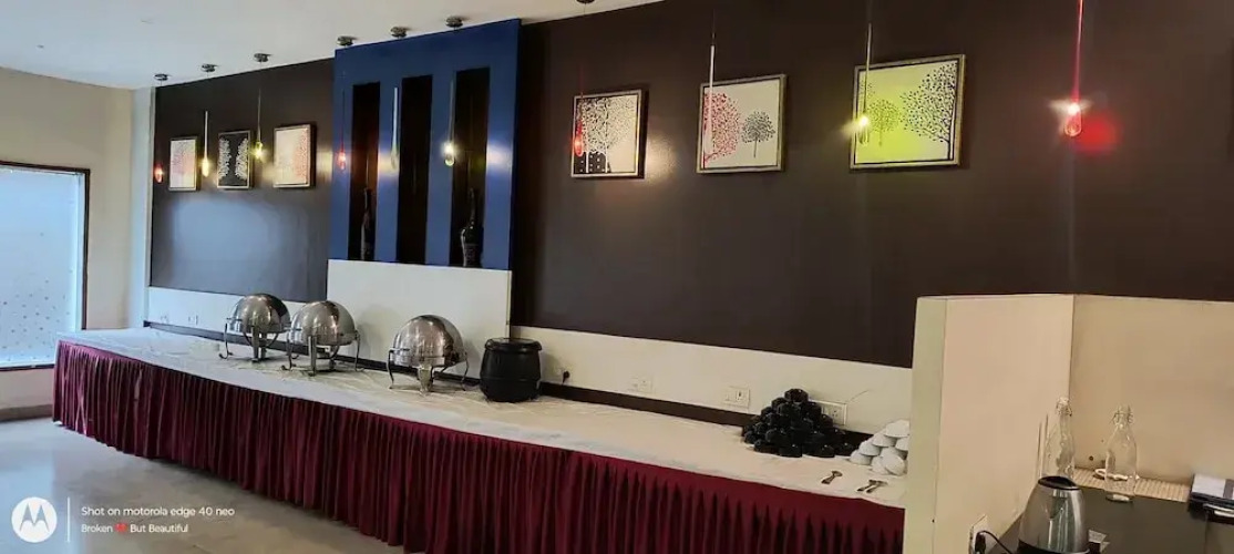 The Altruist Wagholi Hotel