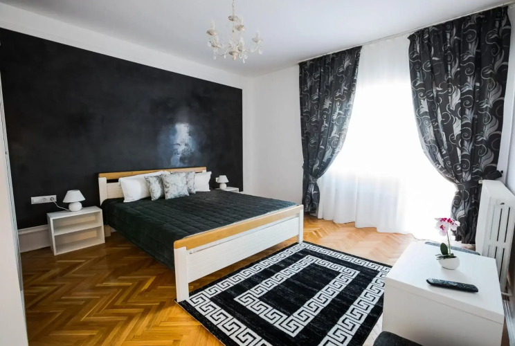 White Spacious Apartment — фото 3