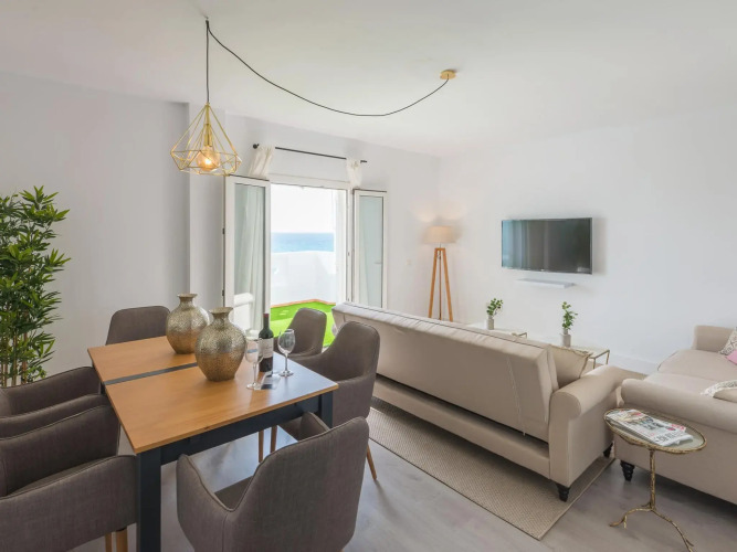 Banus Waterfront Penthouse — фото 3