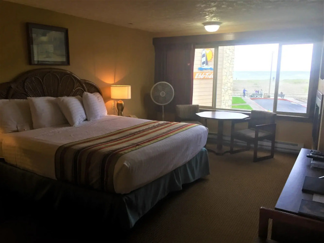 Ebb Tide Oceanfront Inn — фото 2