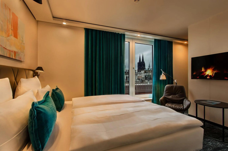 Motel One Köln-Neumarkt — фото 2