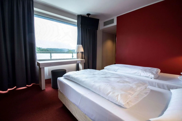Serways Hotel Remscheid — фото 4