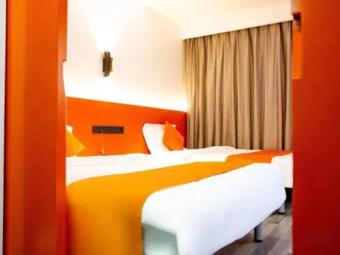 ibis Hotel — фото 2