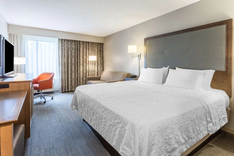 Hampton Inn Eau Claire — фото 2