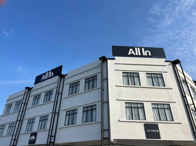 All In Hotel