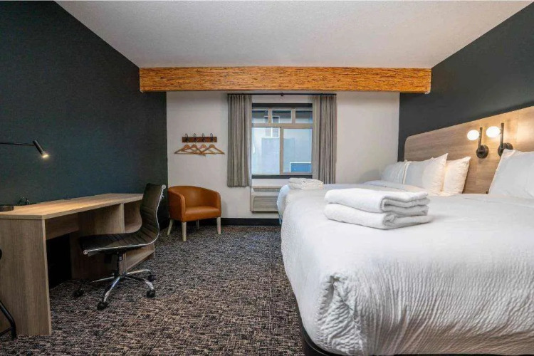 Days Inn & Suites Revelstoke