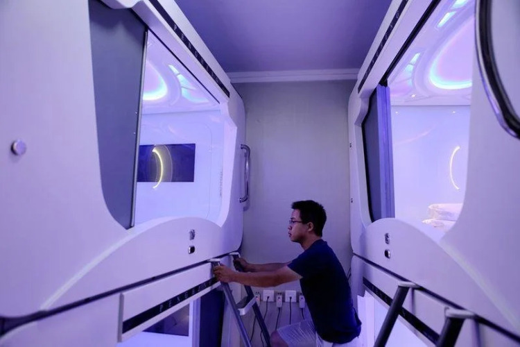 Galaxy Capsule Hostel — фото 3