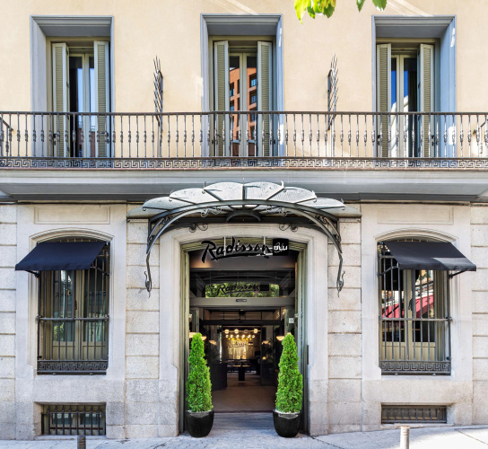 Отель Radisson Blu, Madrid Prado