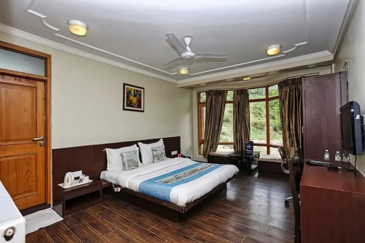 Hotel Pine Spring Pahalgam — фото 4