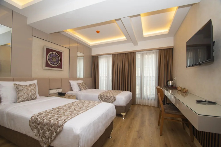 Vera Life Hotel